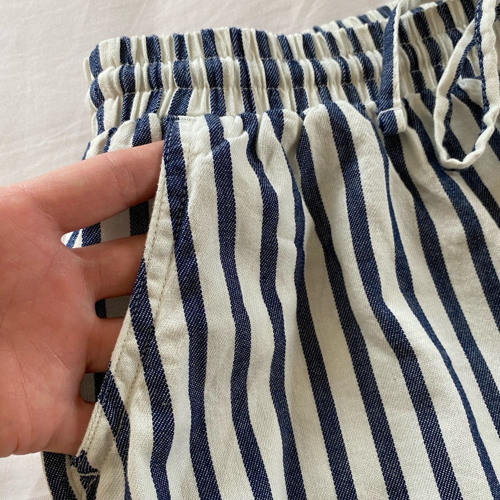 ✨LAST CHANCE✨ UNIVERSAL THREAD Shorts S - Picture 4 of 8
